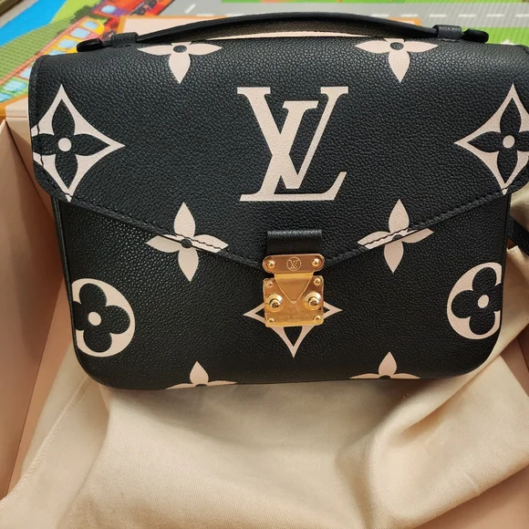 New LV PO Metis MM - Picture 2 of 9